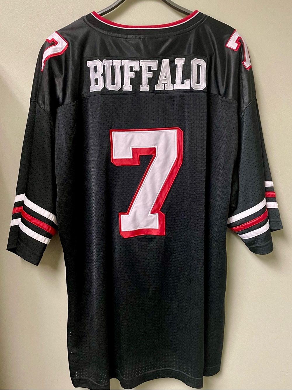 Men’s XXL Buffalo Steve and Barry’s Jersey, Buffalo Sabres Colors